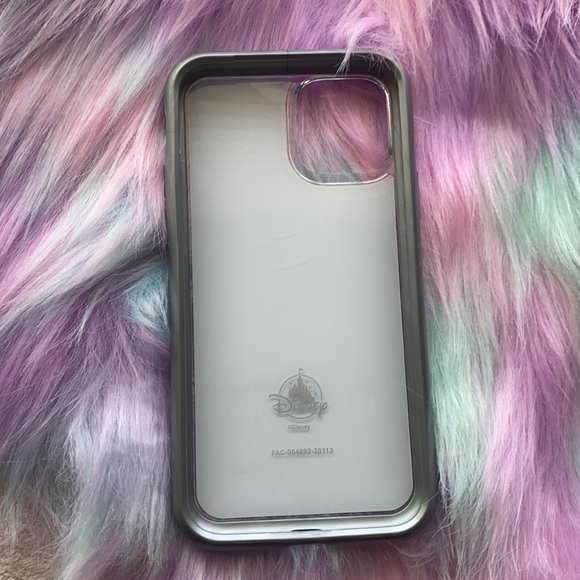 iPhone 11 Pro Disney case - Picture 2 of 4